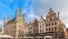 Met je gigolo in Leuven;